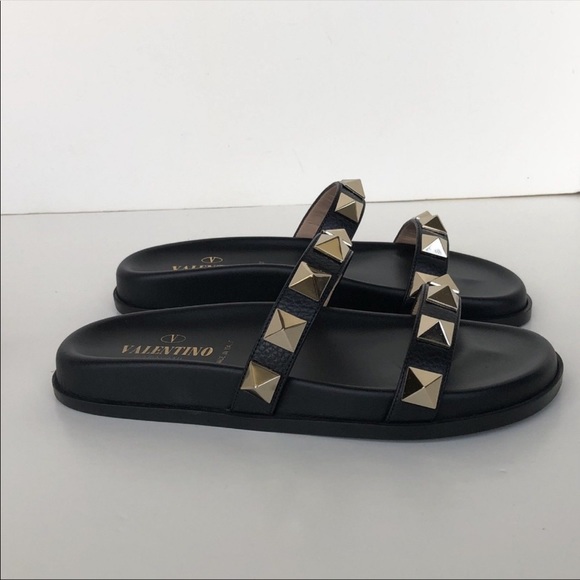 ❌SOLD❌ Valentino Slides - Picture 4 of 4